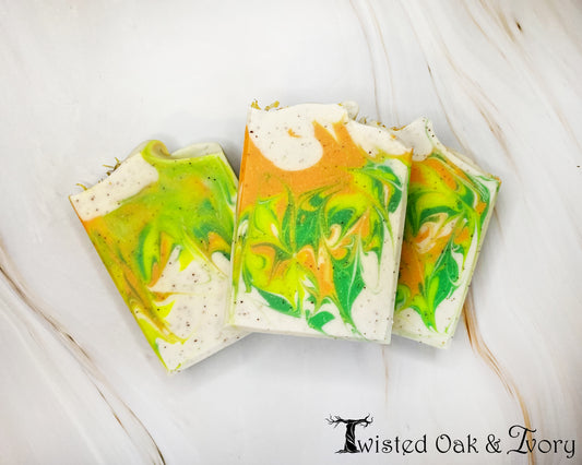 Gardeners Grit Hand Soap: Minty Sunshine